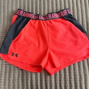 Under armor shorts, size small